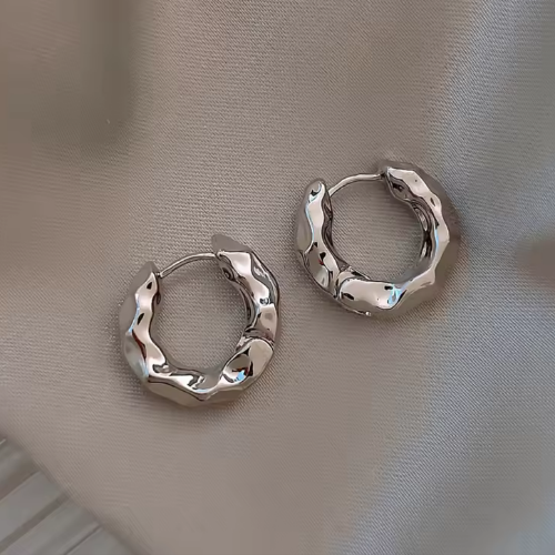 Sculpted Shine (White Gold)